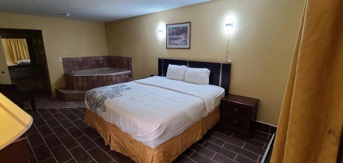 Travelodge By Wyndham Tulsa Kültér fotó