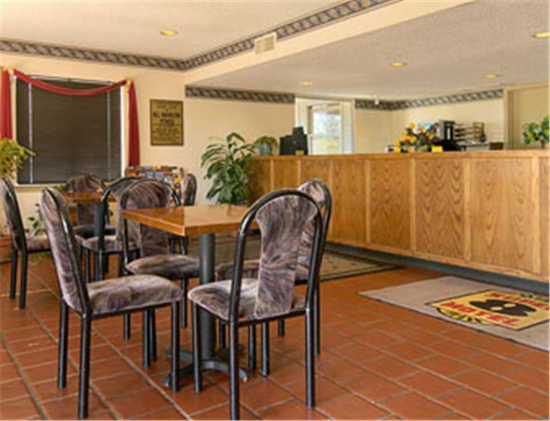 Travelodge By Wyndham Tulsa Kültér fotó